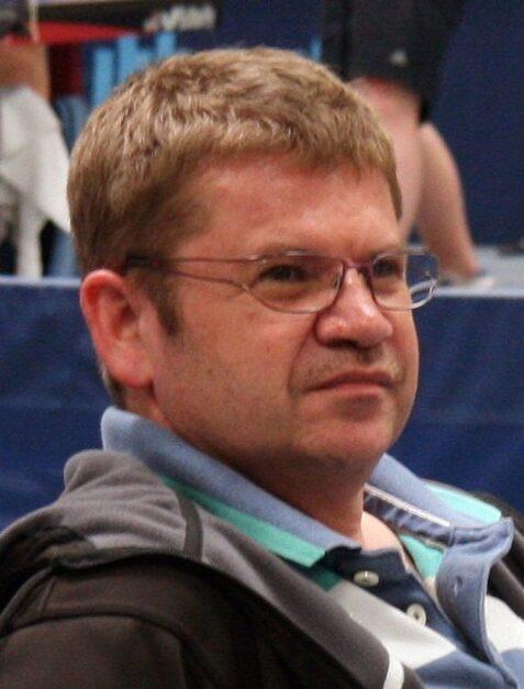 Porträt Abteilungsleiter Tischtennis Rolf Schages